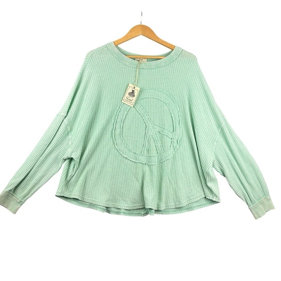 NWT Easel Los Angeles Light Blue Oversized Long Sleeve Waffle Peace tee sz Small - Picture 2 of 11